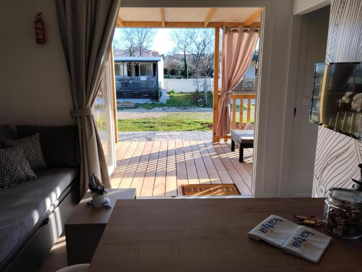 Mobile Home Katja Banjole Eksteriør billede