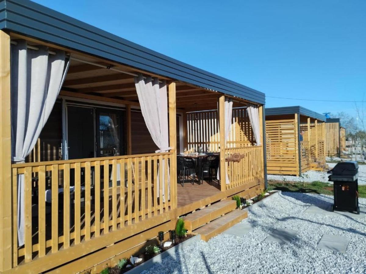 Mobile Home Katja Banjole Eksteriør billede